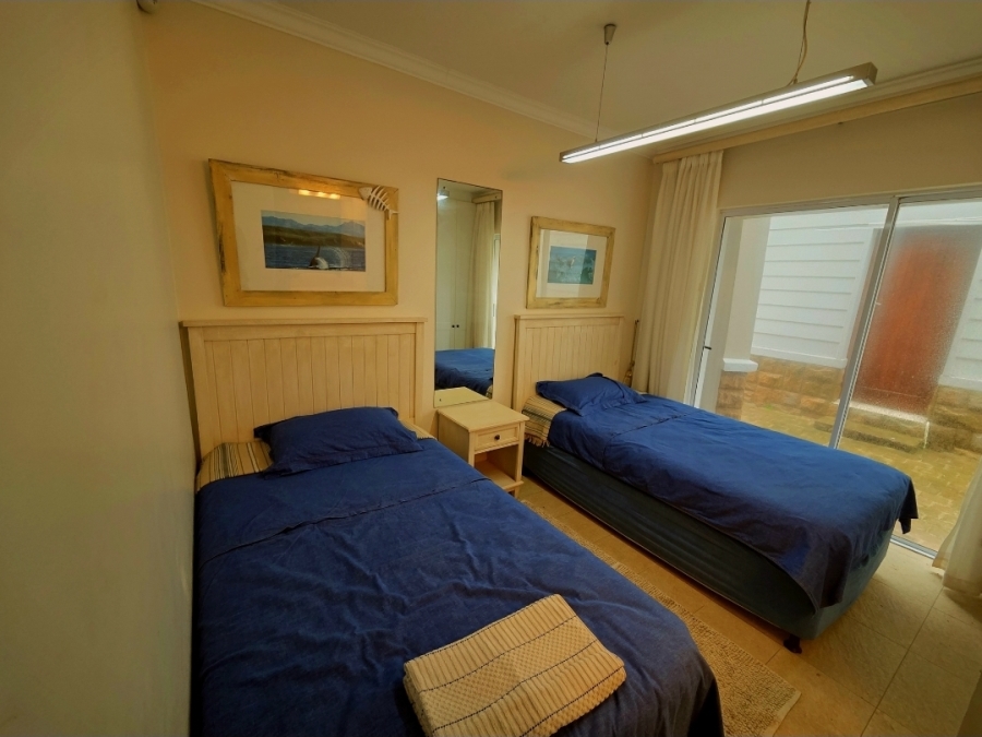 5 Bedroom Property for Sale in Oyster Bay Eastern Cape